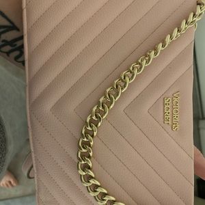 Victoria secret purse and wallet set! Suuuper cute !